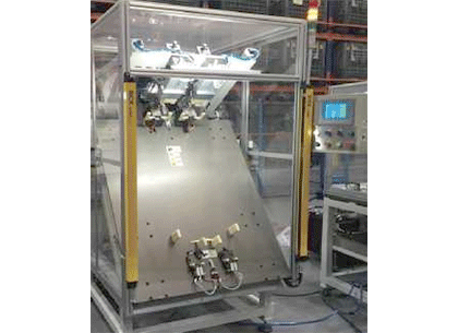 Twins bending pin machine
